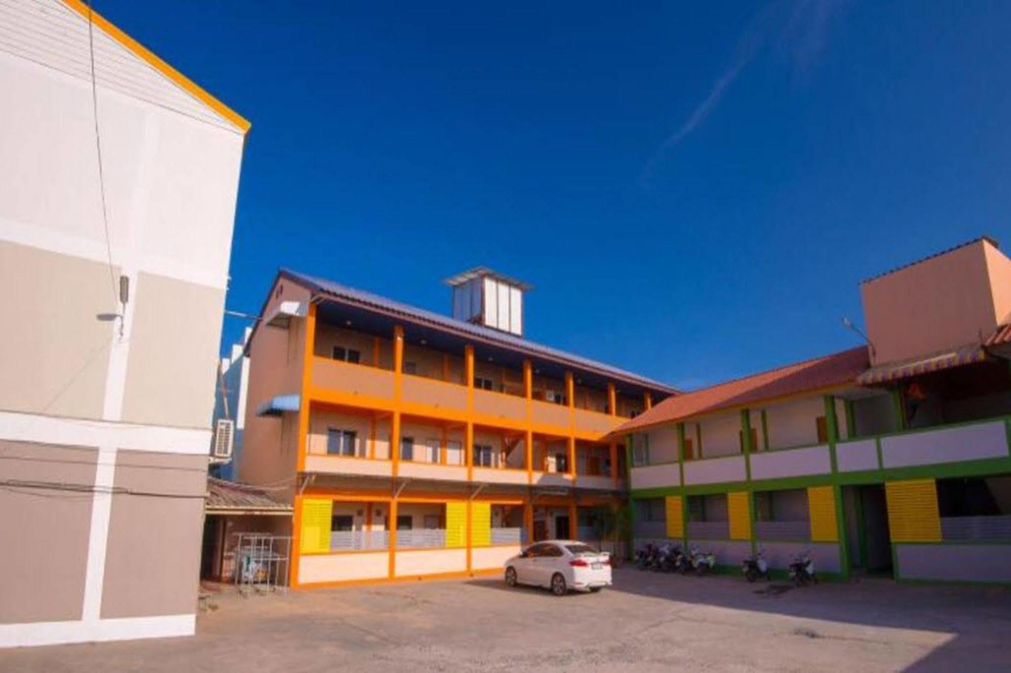 S1 City Hotel Buriram Luaran gambar